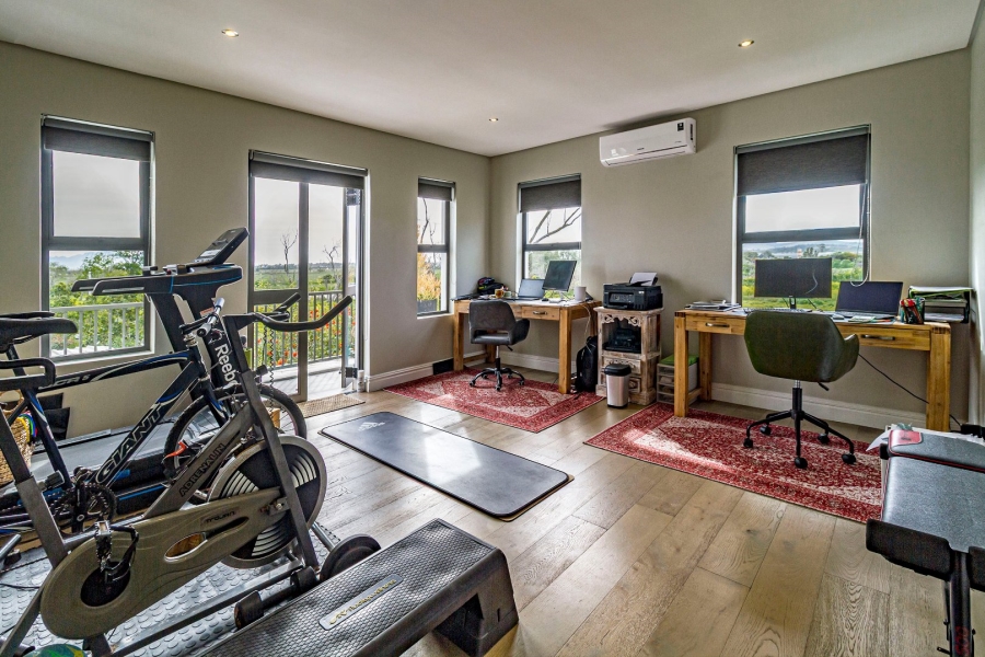 4 Bedroom Property for Sale in Croydon Gardens Estate Western Cape